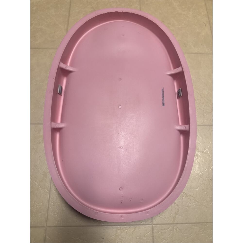 Bumbo Diaper Changing Pad, Ergonomic Baby Changing Mat with Safety Belt, Pink - Picture 4 of 5